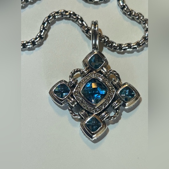 David Yurman Sterling Blue Topaz Diamond Accent Maltese Cross Pendant Box Chain - Picture 3 of 10